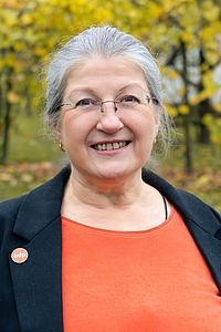 Manuela Dienhart Manuela Dienhart